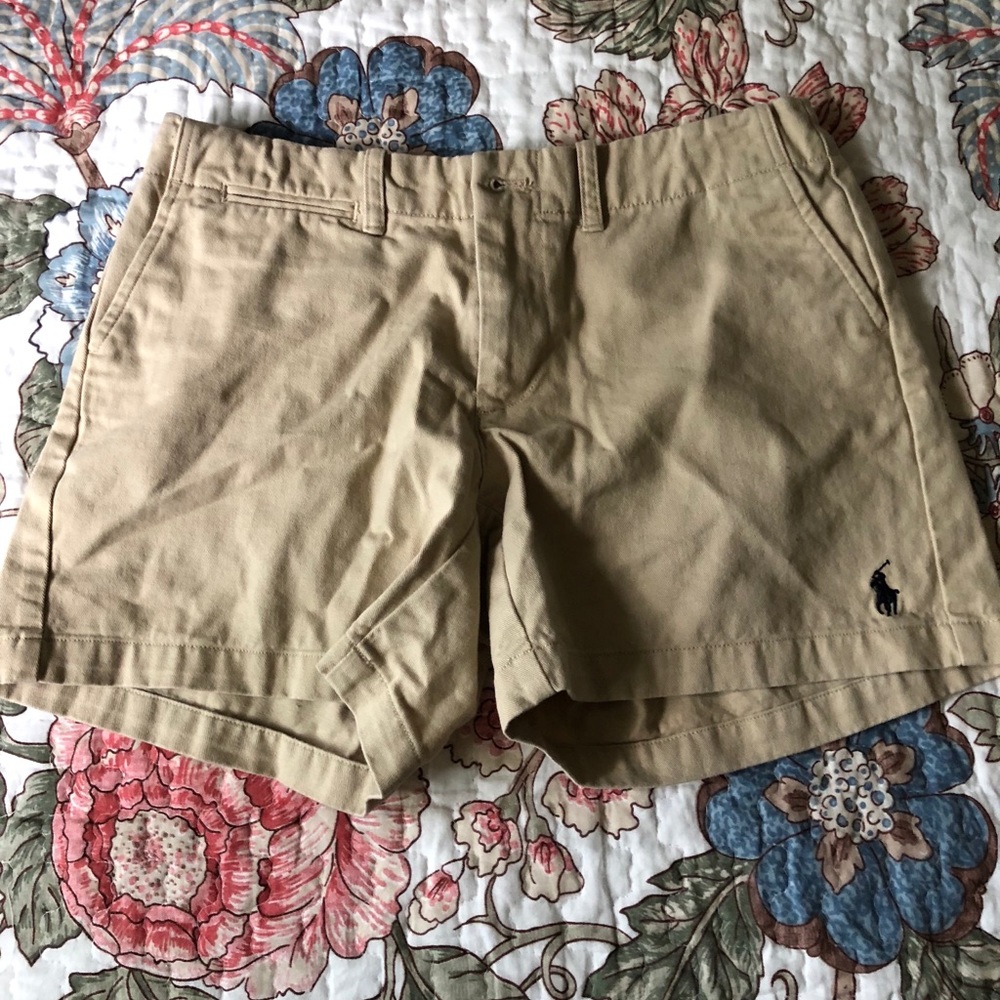 khaki shorts